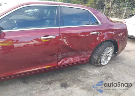 2016 Chrysler 300C z USA, uszkodzony, nr VIN 2C3CCAEG6GH189909